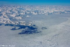 Ostrgrönlands Berge im Winter