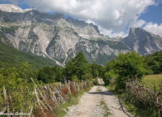 Roadtrip Albania - with the 4x4-Camper to Theth Mit dem Allrad Camper nach Theth