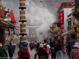 Barkhor in Lhasa – Pilgerweg und Shoppingmeile