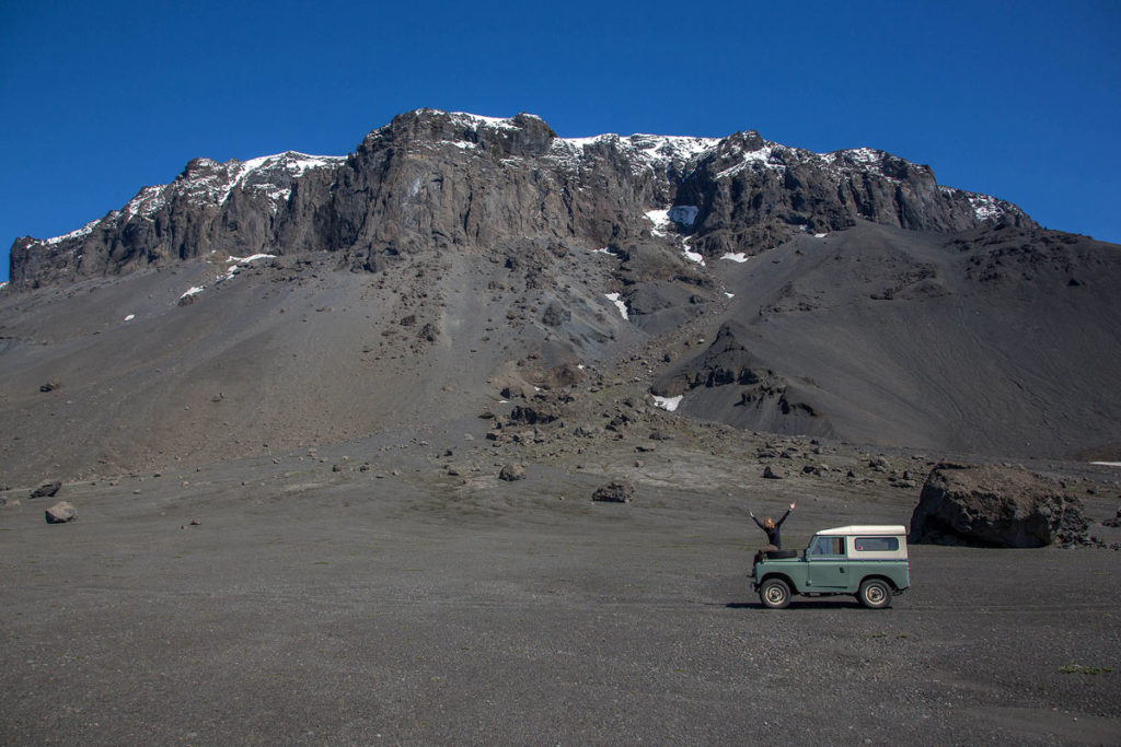 Roadtrip mit Land Rover Serie II in Island