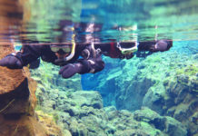 Silfra-Spalte – Schnorcheln zwischen zwei Kontinentalplatten Silfra-Spalte - Schnorcheln zwischen zwei Kontinentalplatten in Island