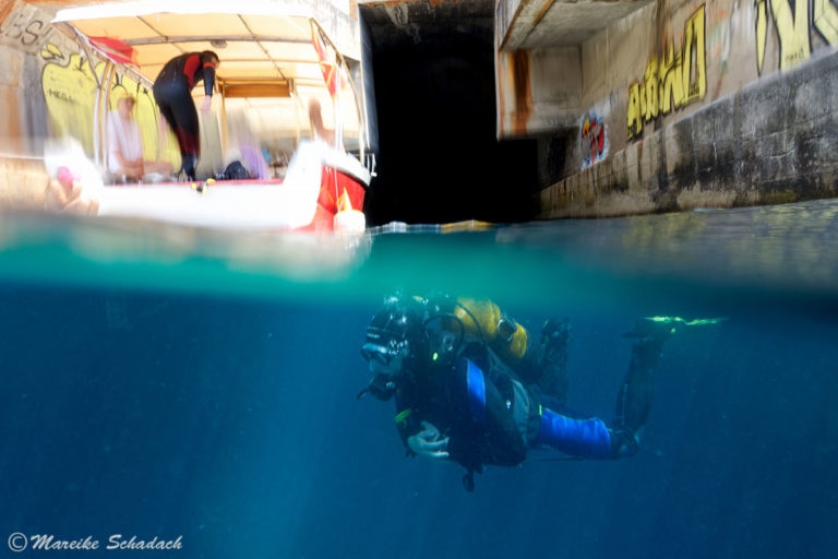 Tauchen im U-Boot-Bunker