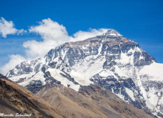 Mt. Everest and the highest Monastery in the World - Highlights of our China Trip Ein Blick auf den Mt. Everest und das höchste Kloster der Welt – Highlights unserer China-Reise