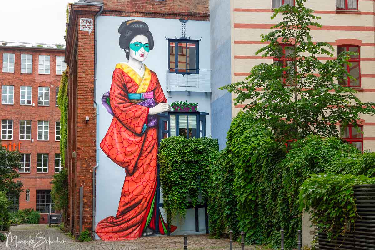 Mural von Fin Dac: Engeika - Street Art Map Berlin 