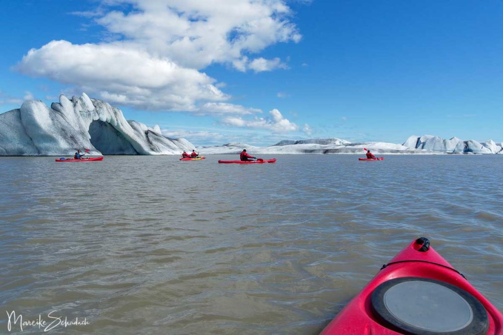 Kajaktour auf der Gletscherlagune Heinabergslón in Island