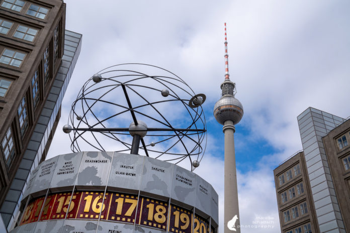 DDR-Architektur in Berlin: Fototour vom Alexanderplatz zum Frankfurter Tor