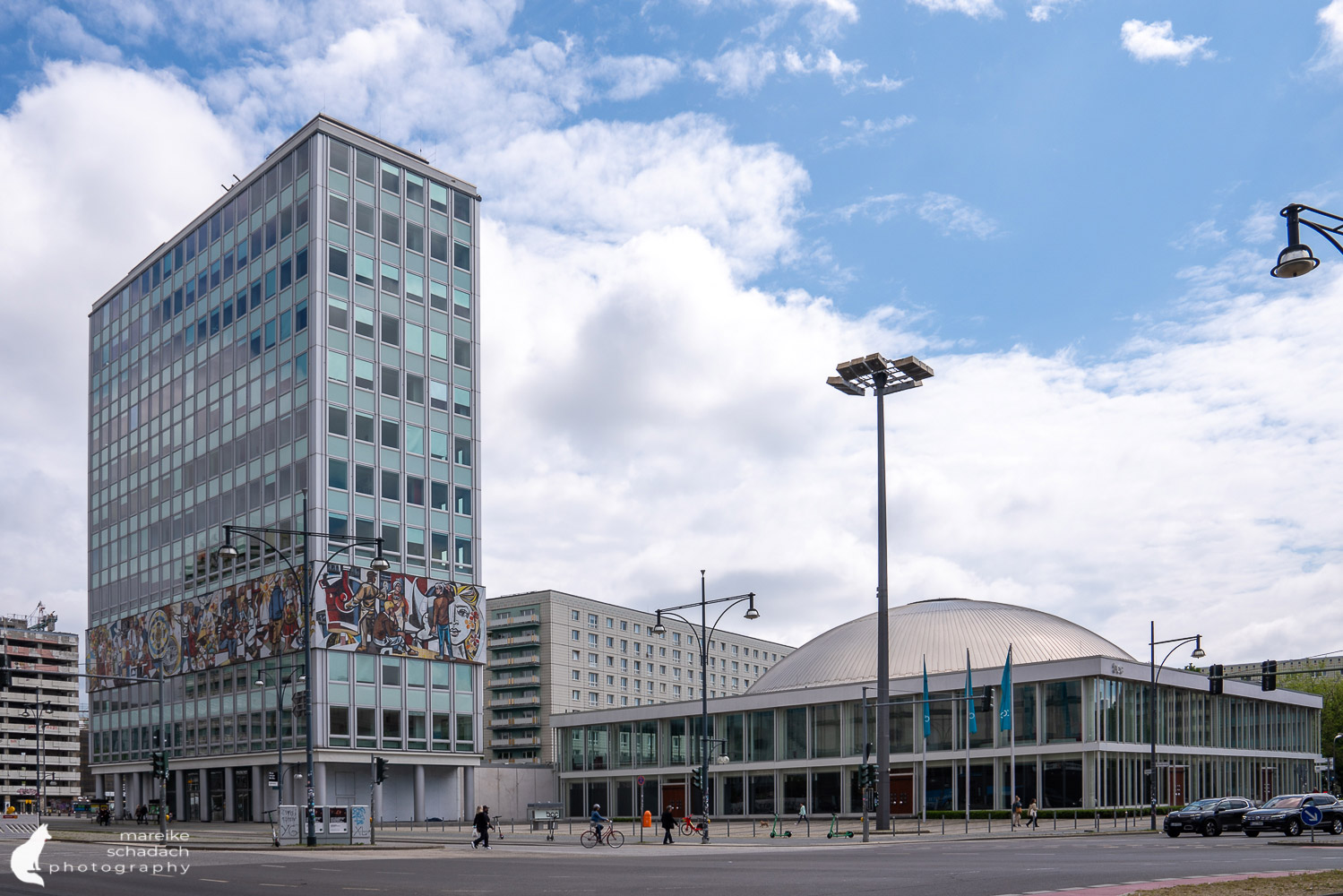 DDR Architektur in Berlin: Haus des Lehrers und Berliner Kongress Center