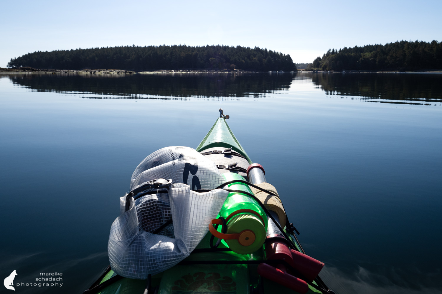 spiegelglattes Wasser bei der Kajaktour bei den San Juan Islands