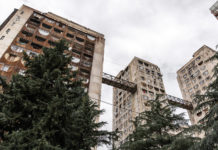 Yesterday's Visions of the Future: Soviet Architecture in Tbilisi Zukunftsvisionen von Gestern: Sowjetische Architektur und Brutalismus in Tiflis