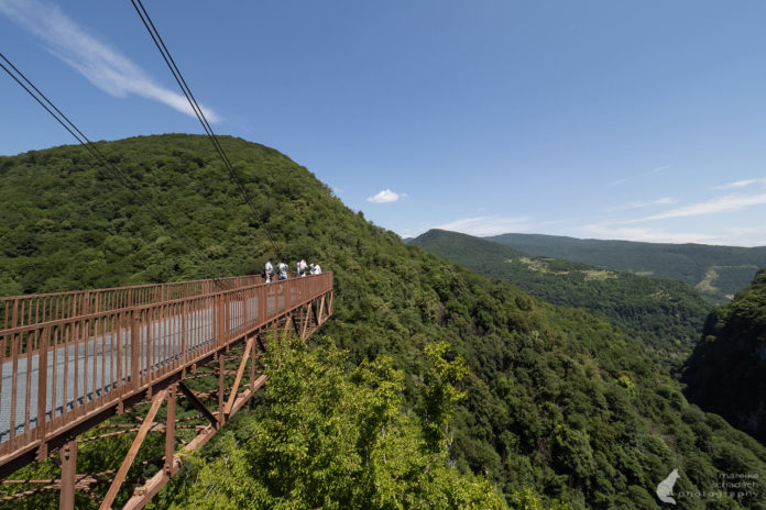 Okatse Canyon und Hanging Cliff Trail
