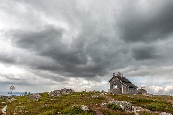 Hike zur Brandwächter-Hütte auf dem Otsamo bei Inari