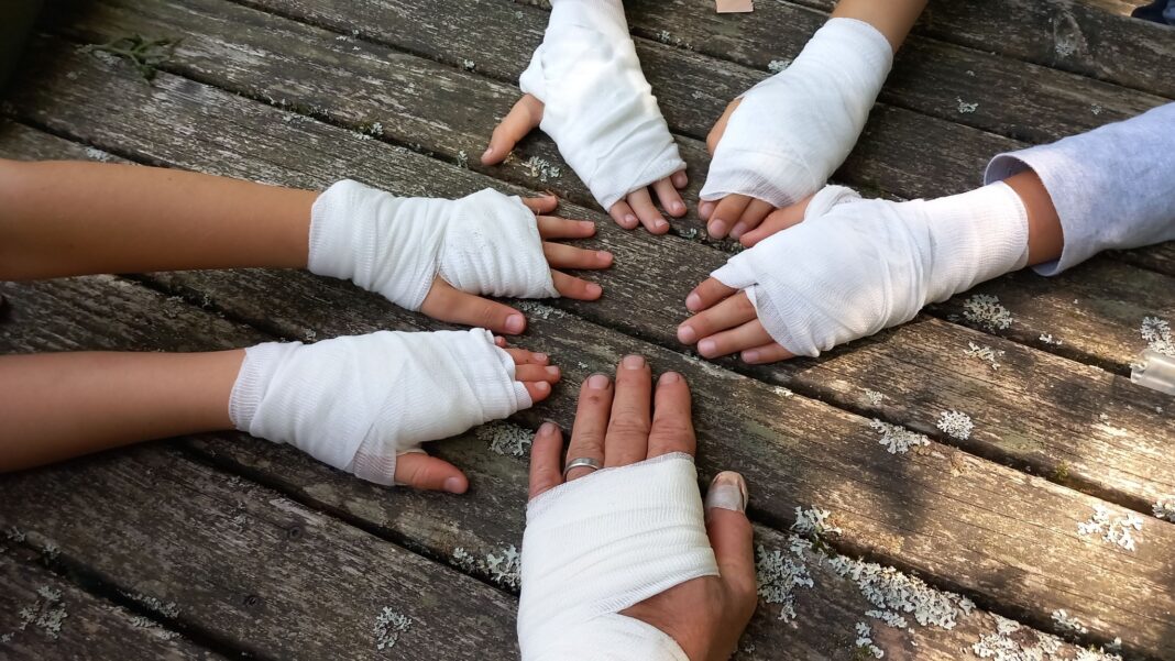 Outdoor Erste-Hilfe: Draußen hilft nur, was du kannst