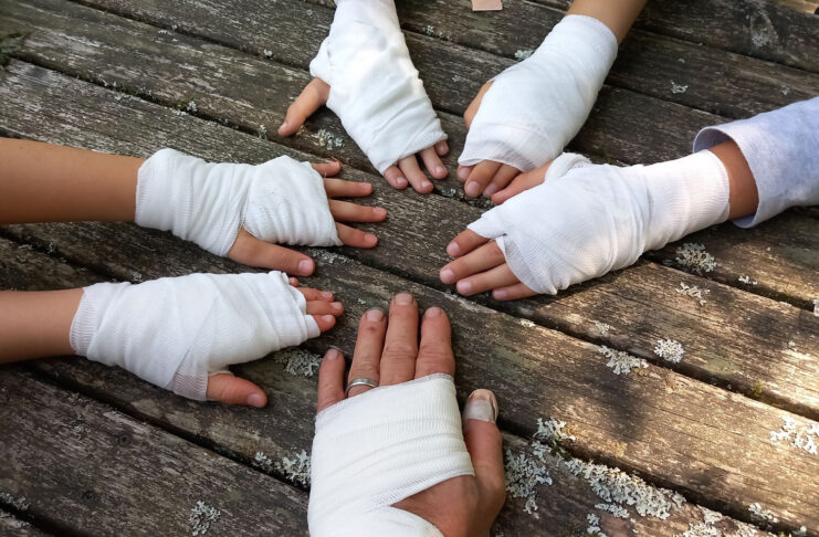 Outdoor Erste-Hilfe: Draußen hilft nur, was du aus dem Stand kannst und oft genug geübt hast.